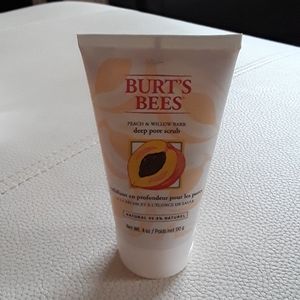 New Burt Bees Deep Pore Scrub